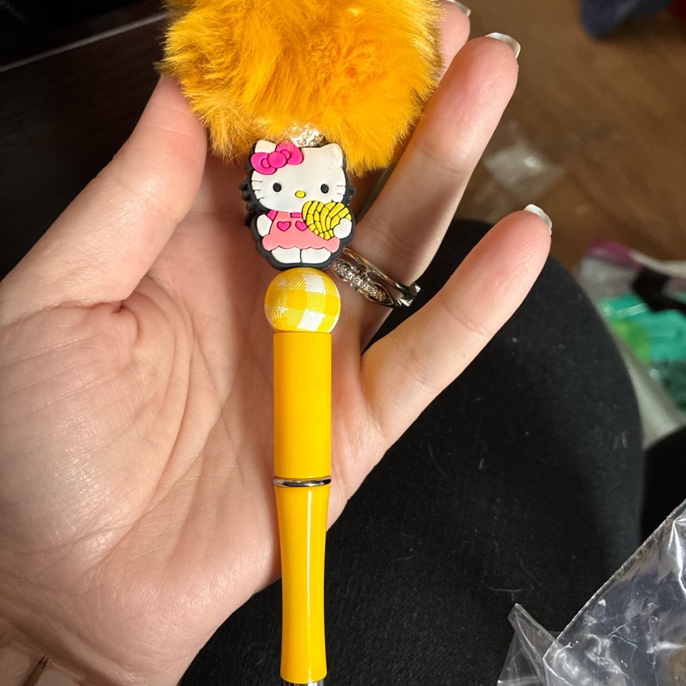 Hello Kitty Yellow Pom Pom Pen